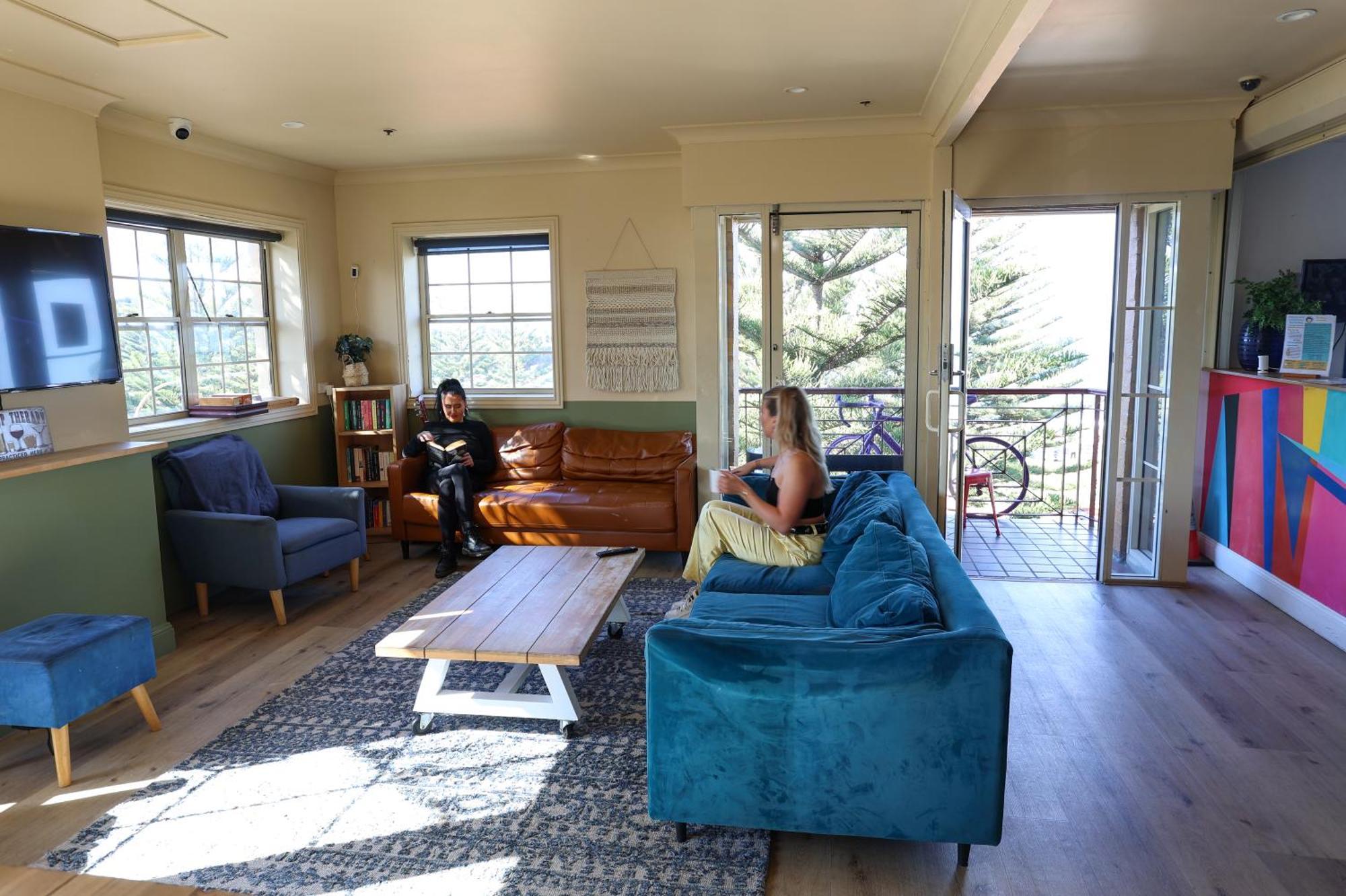 Mad Monkey Hostel Coogee Beach Randwick Dış mekan fotoğraf