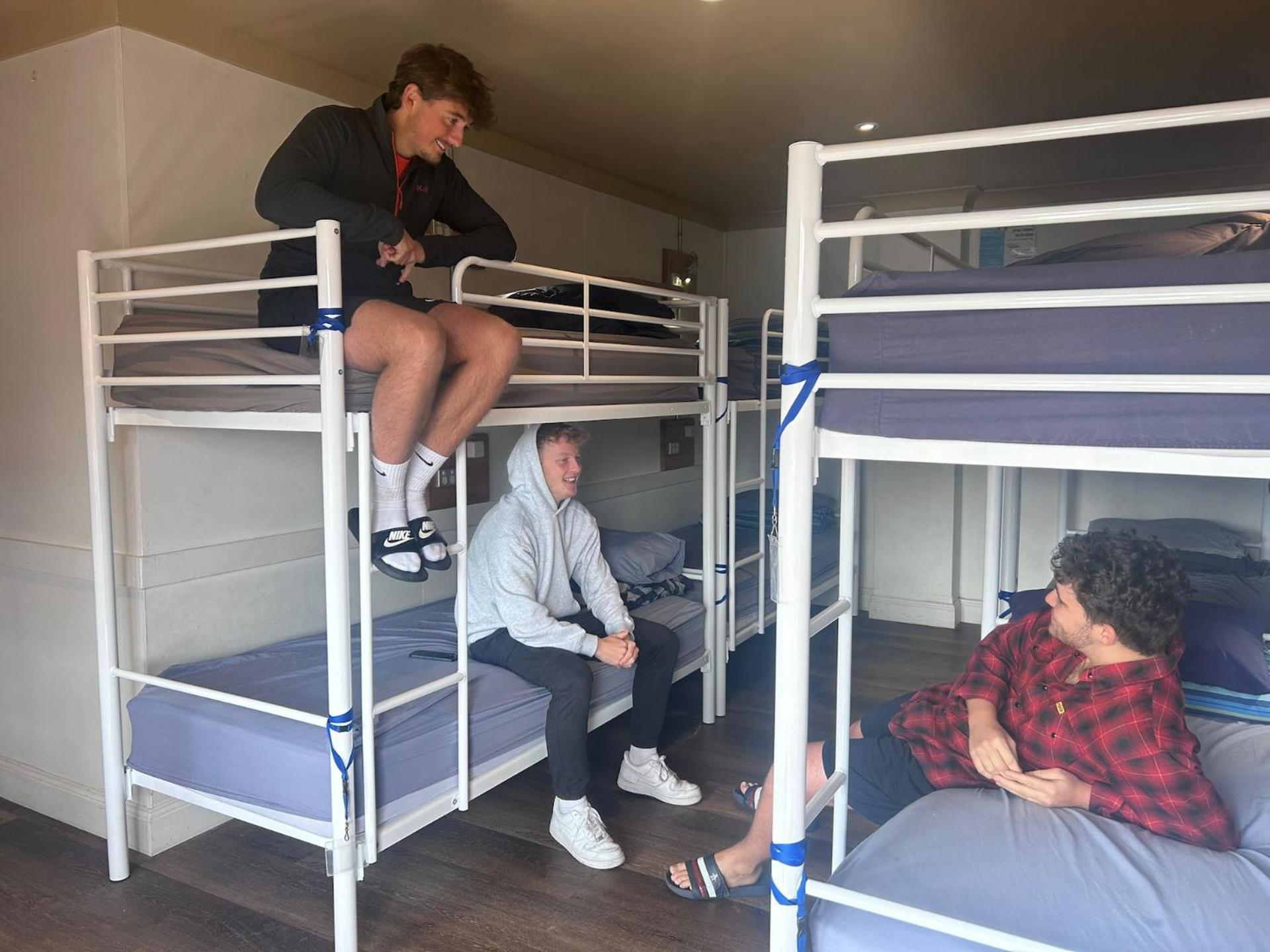 Mad Monkey Hostel Coogee Beach Randwick Dış mekan fotoğraf