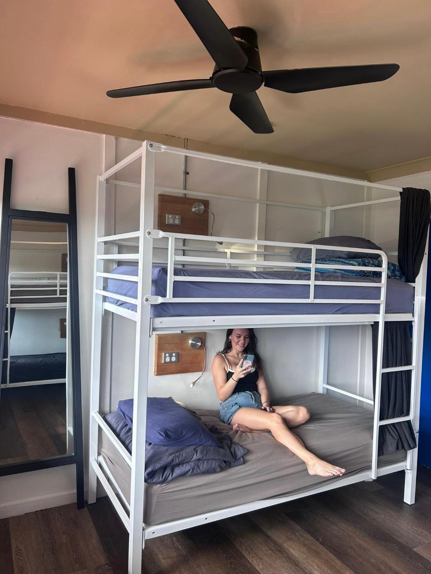 Mad Monkey Hostel Coogee Beach Randwick Dış mekan fotoğraf