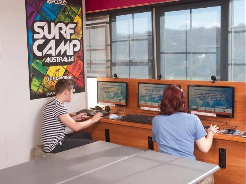 Mad Monkey Hostel Coogee Beach Randwick Dış mekan fotoğraf
