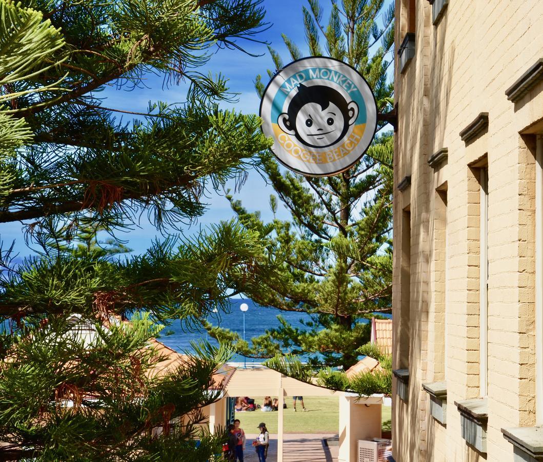 Mad Monkey Hostel Coogee Beach Randwick Dış mekan fotoğraf
